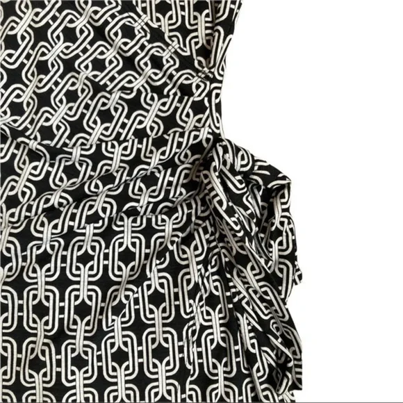 Touch9 no size small/med stretchy wraparound Black & white geometric shape dress - Picture 6 of 10
